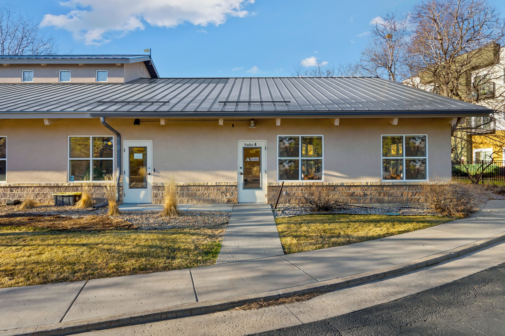 1-web-or-mls-4803_innovation_dr_unit_4_01
