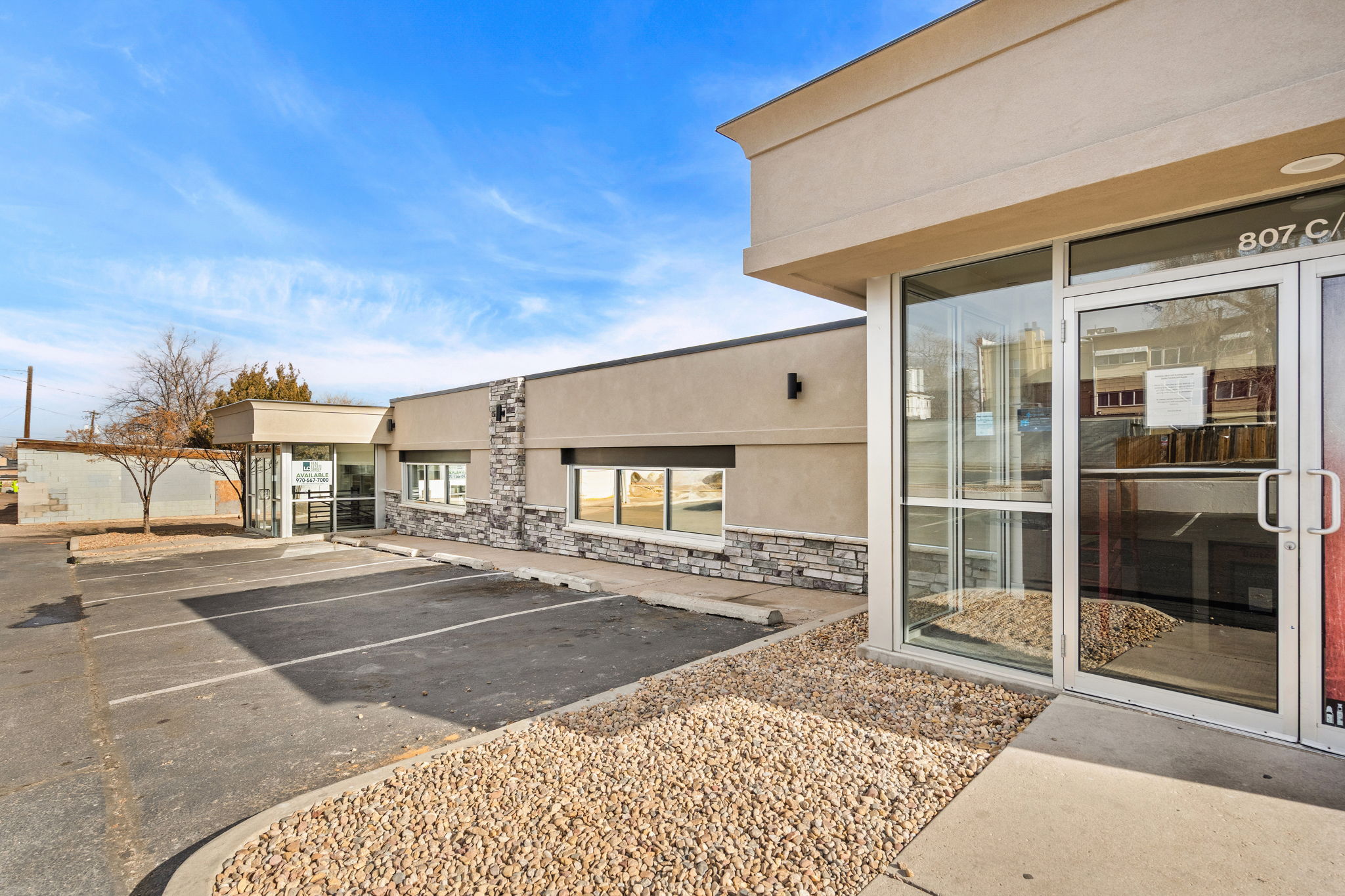 3-web-or-mls-807_17th_st__3